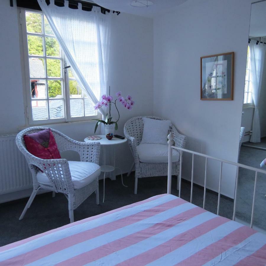 Der Kleine Globetrotter Bed & Breakfast Monschau Bagian luar foto